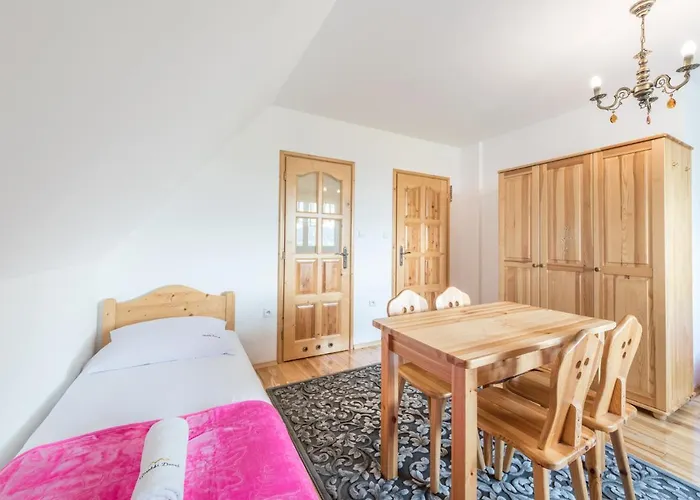 Pansiyon Goralski Dworek Czarna Góra